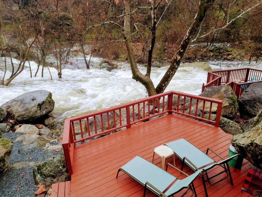 River Retreat Cabin In Three Rivers - Near Snp别墅 外观 照片